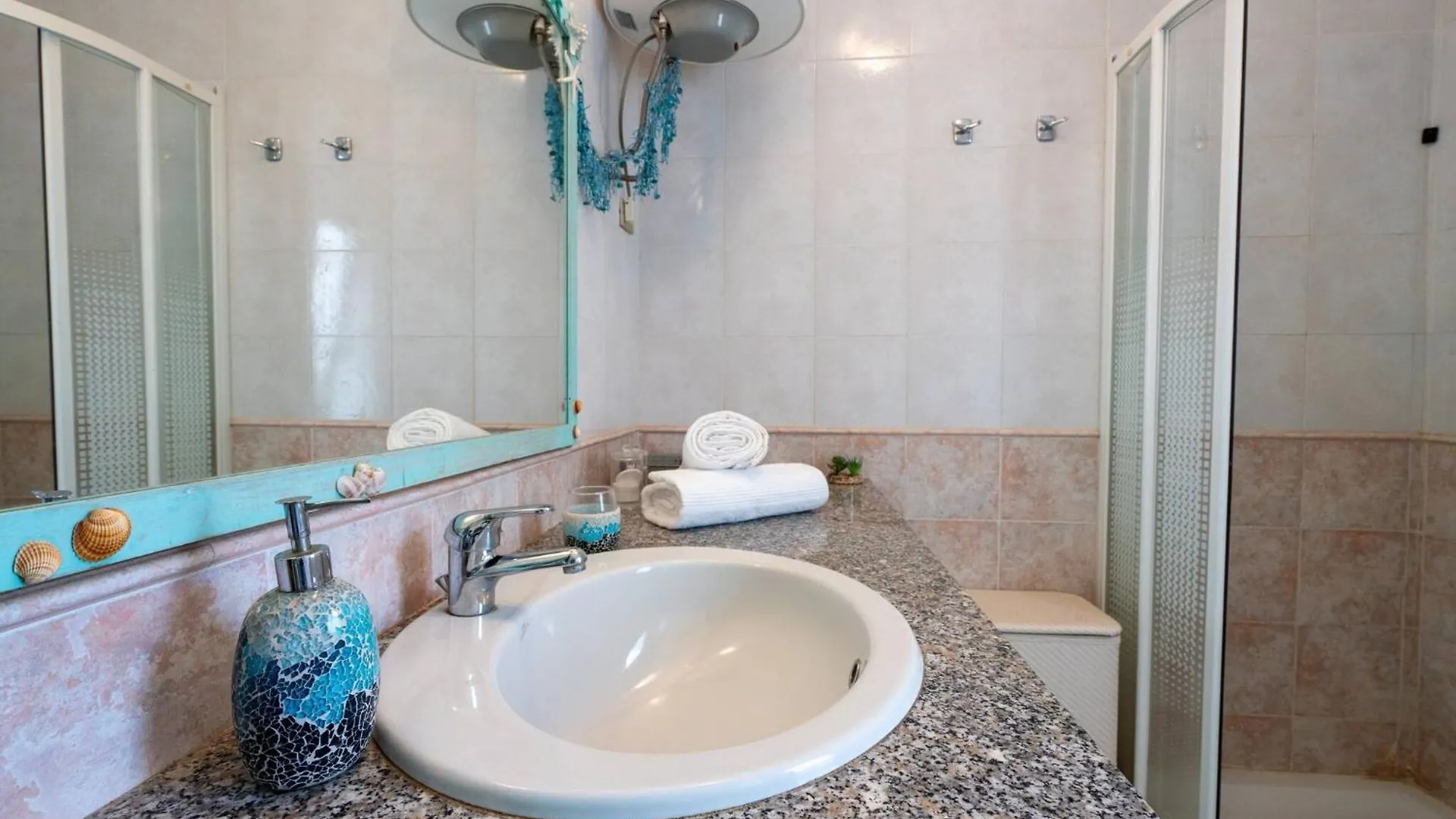 Apartment Porto Rotondo - Appartamento In Centro, 8 Minuti Da Spiaggia Ira